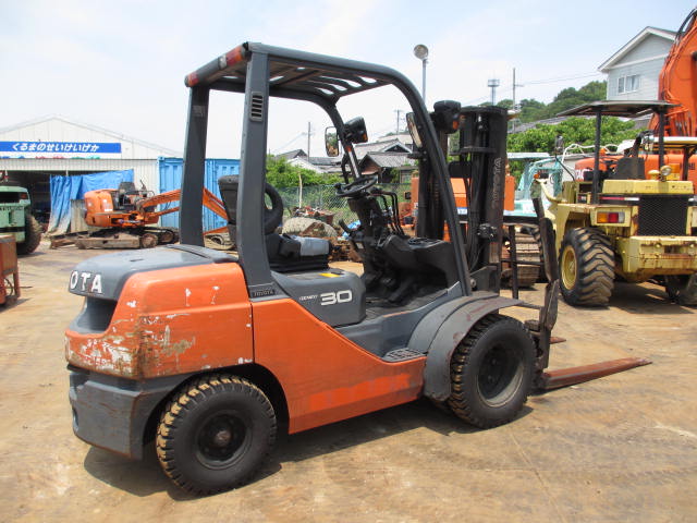 TOYOTA フォークリフト 2007y50-8FD30 | 建設機器販売