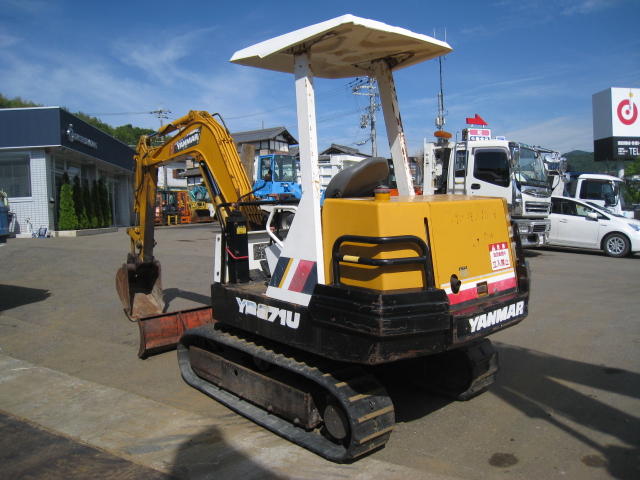 ヤンマー ミニショベル 1988yYB271U | 建設機器販売｜ディーゼル