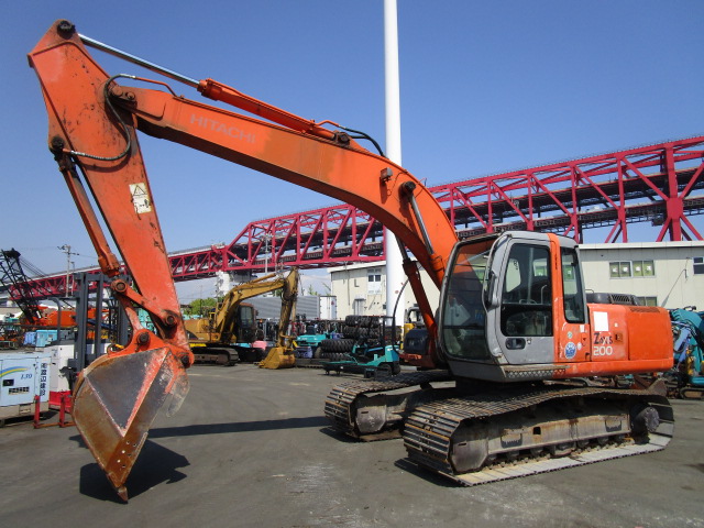 HITACHI(日立建機) ZX200-E 油圧ショベル 2003年ZX200-E | 建設機器