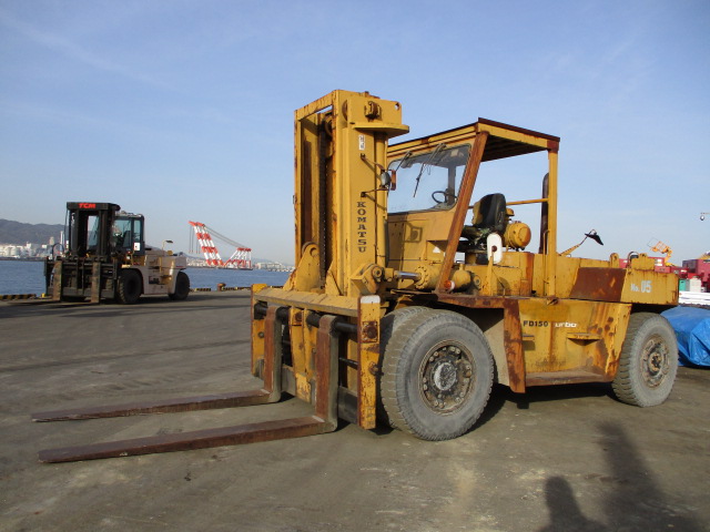 KOMATSU 15t フォークリフト 1987 yFD150-4 | 建設機器販売
