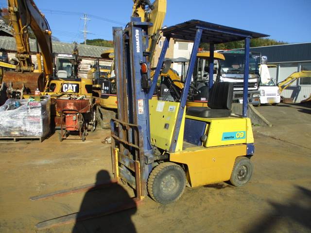 KOMATSU 0.9ｔ フォークリフト 1997 yFG09-2 | 建設機器販売 